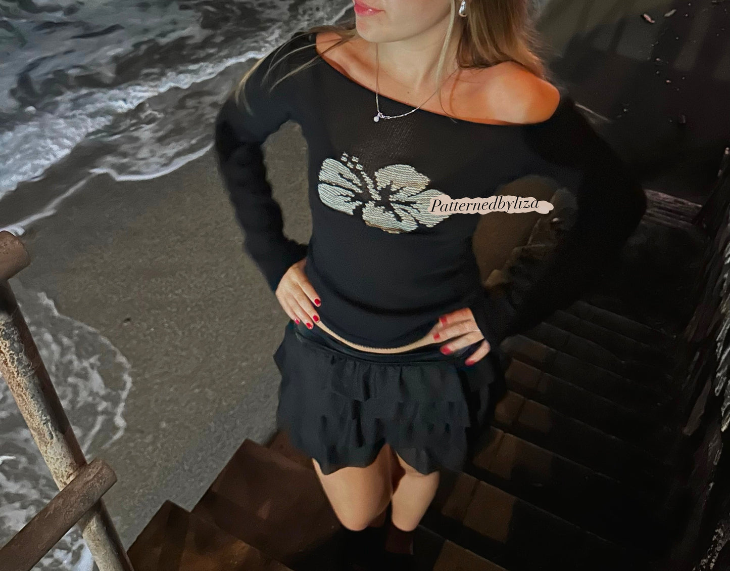 Hibiscus sweater