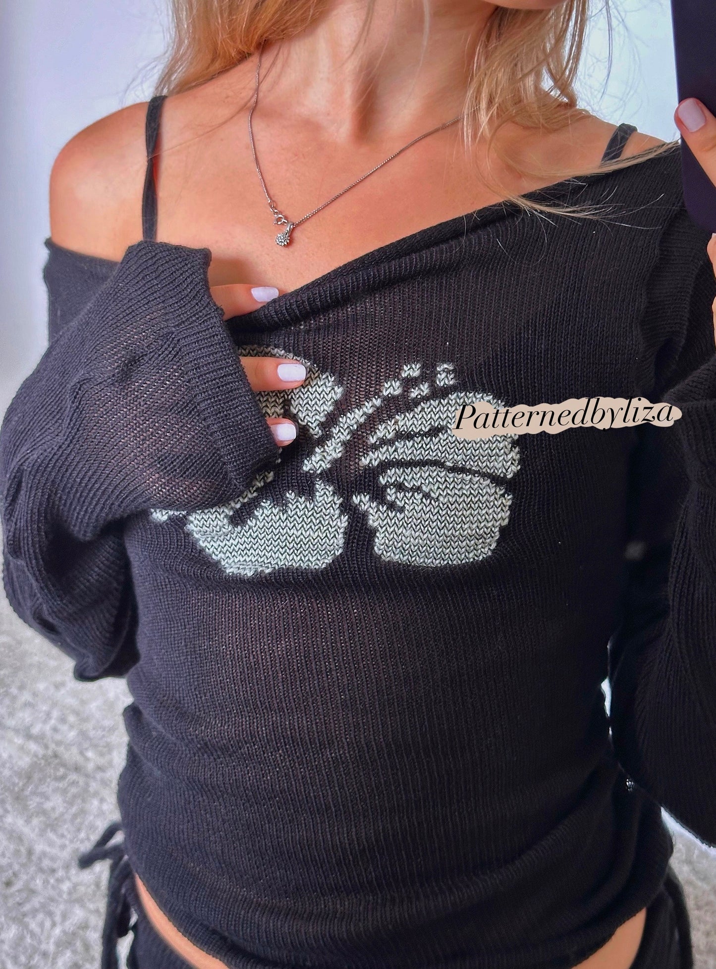 Hibiscus sweater