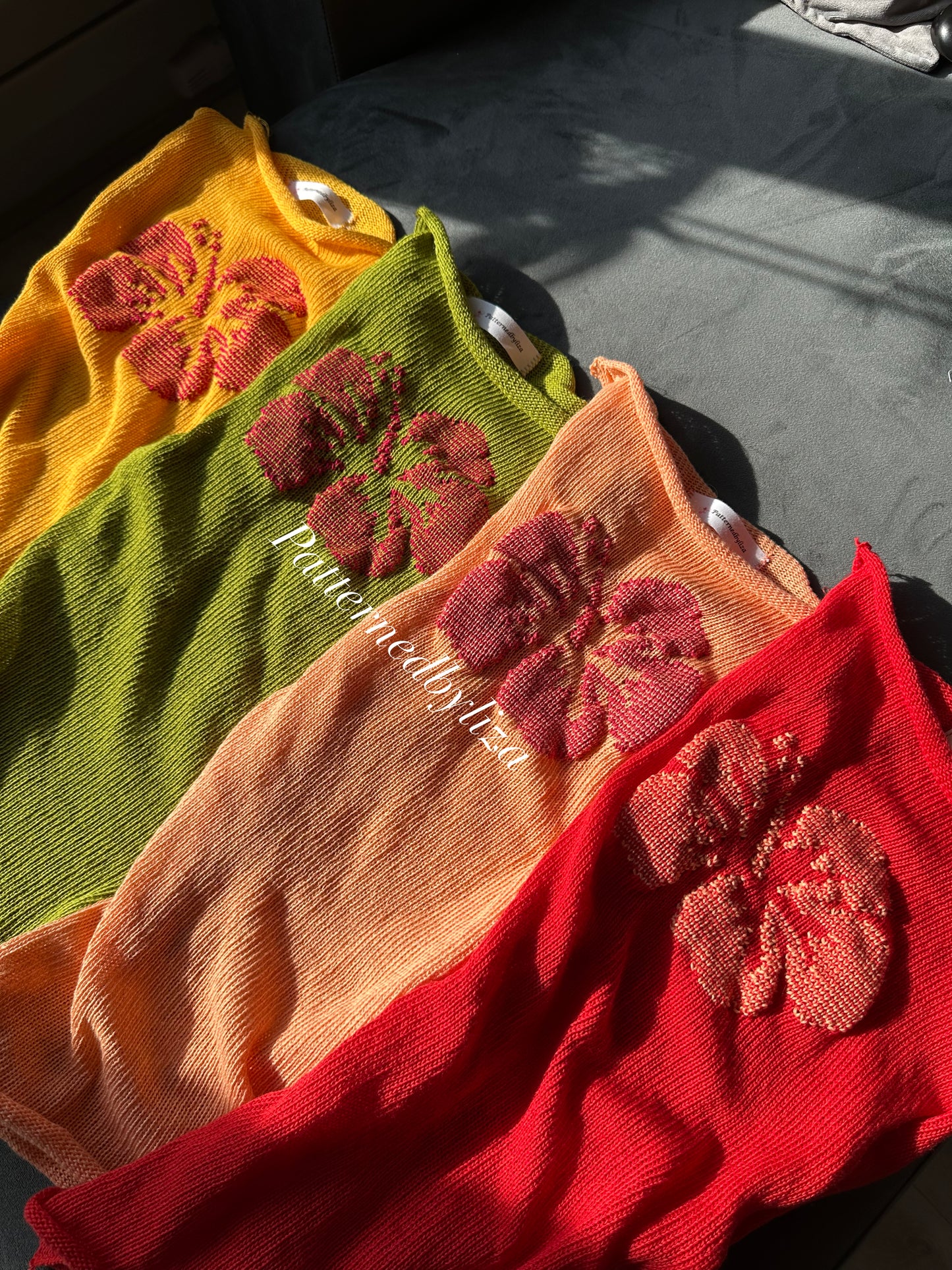knitted hibiscus tube top